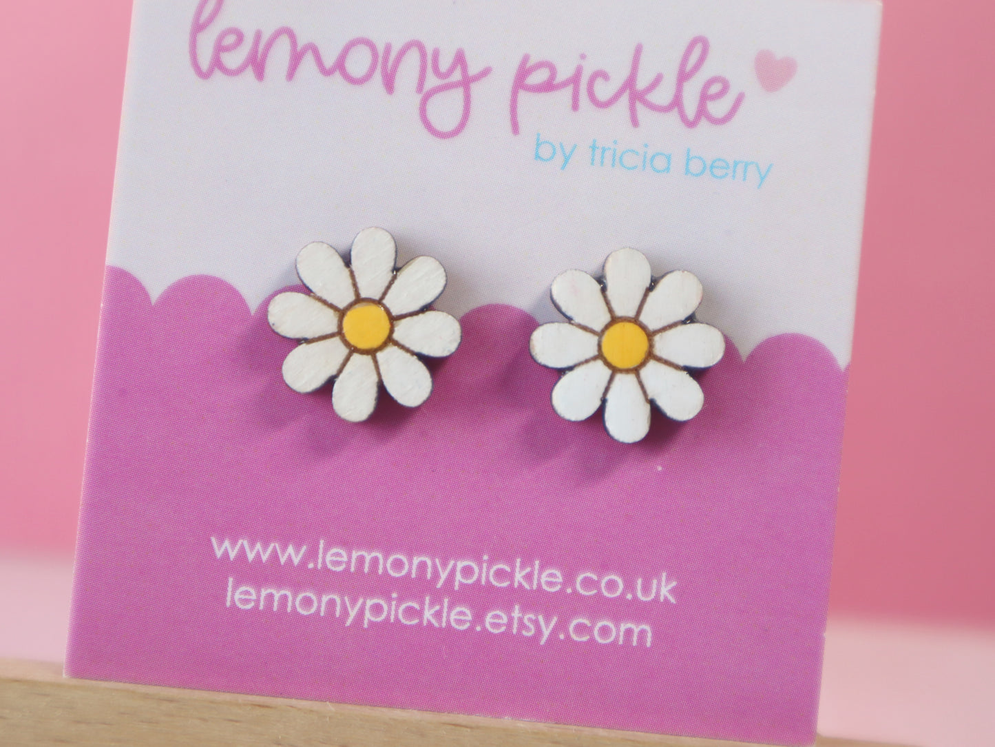 Daisy Earrings | Handpainted Wooden Studs